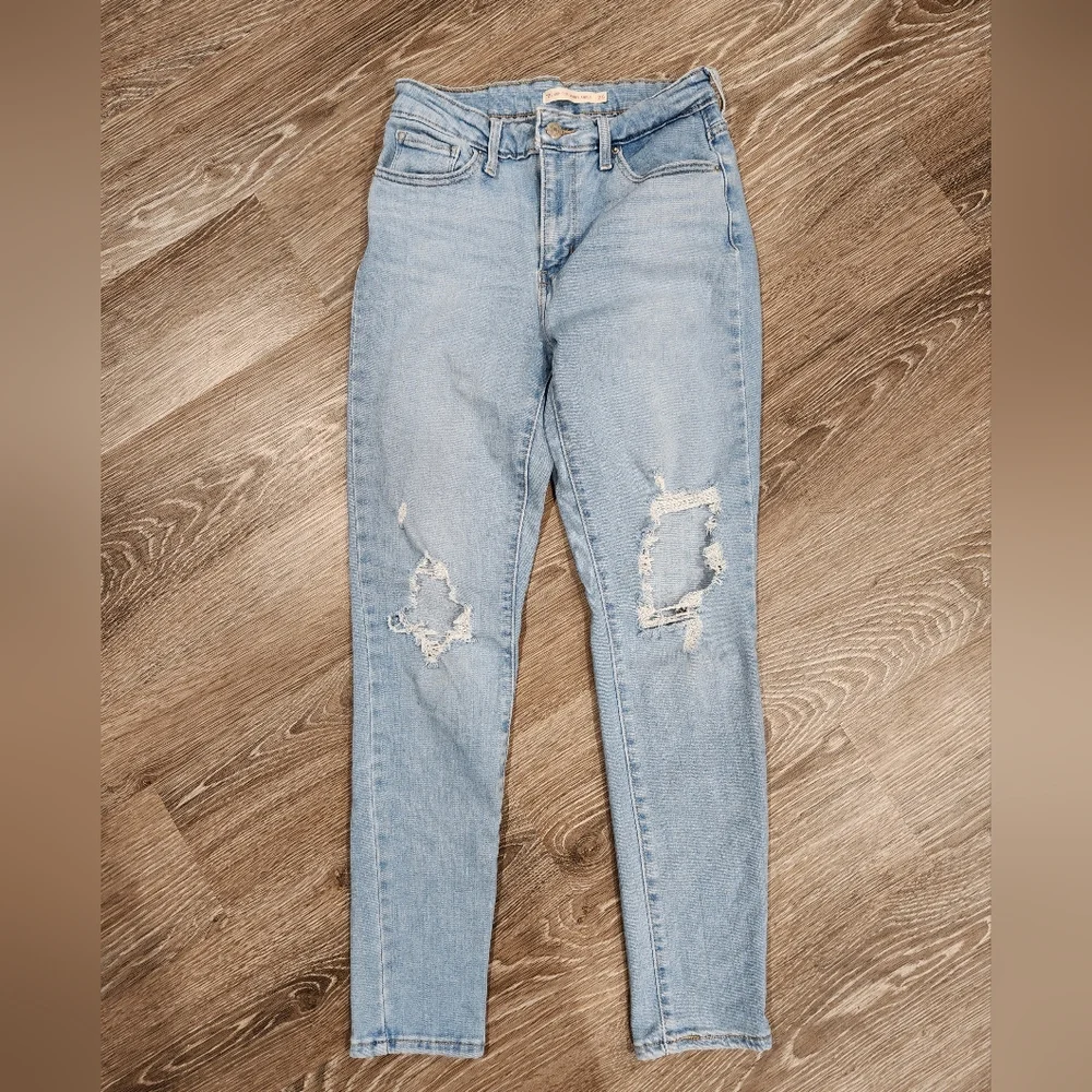 Levi's Women's Light Blue Ripped Skinny Jeans Size 26 - Picture 2 of 10